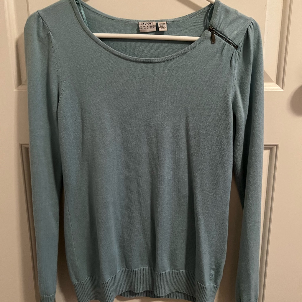Espirit Sweater